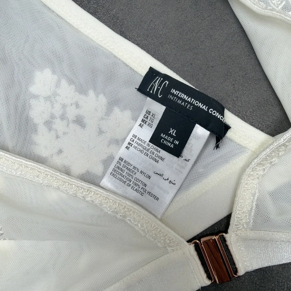 INC International Concepts Front Closure Embroidered Unlined Bralette Size XL
